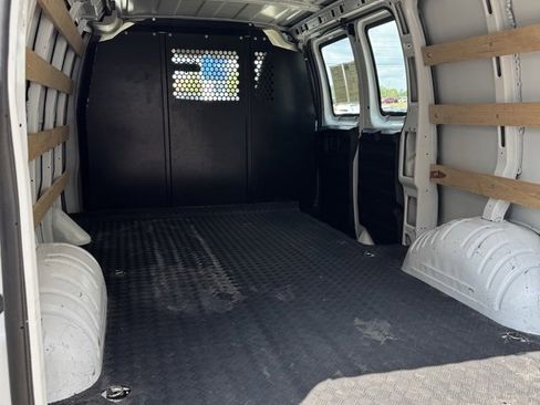 Used 2023 Chevrolet Express 2500 w/ Driver Convenience Package image 12