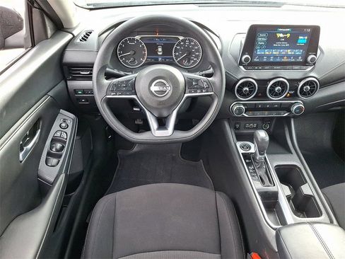 Used 2025 Nissan Sentra SV image 12