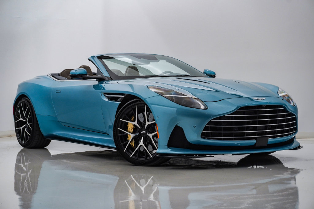 Used 2024 Aston Martin DB12 Convertible RWD image 1