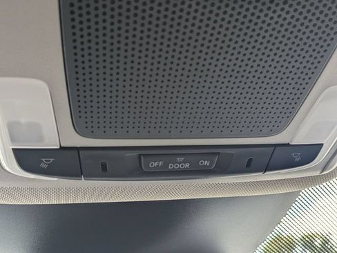 Used 2023 Honda Pilot EX-L image 35