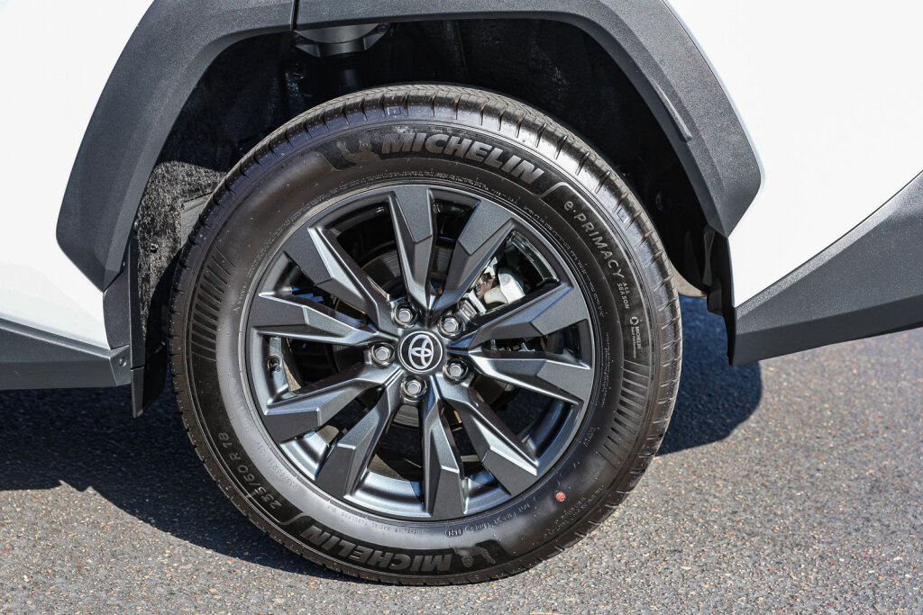 Certified 2026 Toyota RAV4 XLE Premium AWD/4WD image 31