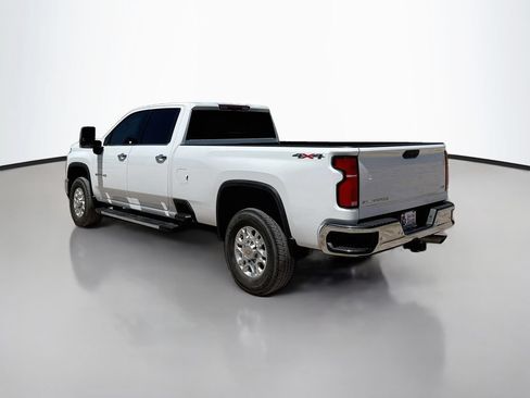 Used 2024 Chevrolet Silverado 2500 LTZ w/ LTZ Premium Package AWD/4WD image 5