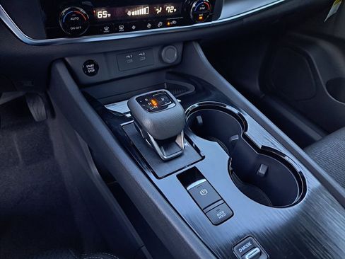 New 2026 Nissan Rogue SV FWD image 9