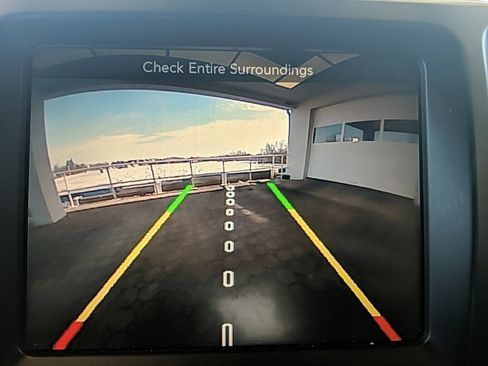 Used 2016 Jeep Cherokee Limited image 19