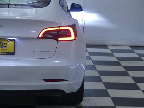 Used 2023 Tesla Model 3 Long Range AWD/4WD image 28