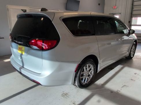 New 2026 Chrysler Voyager LX image 5