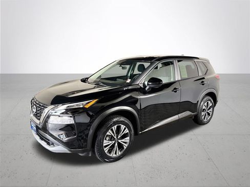 Used 2023 Nissan Rogue SV FWD image 2