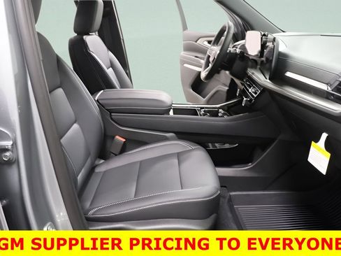 New 2026 Chevrolet Traverse LT w/ Midnight/Sport Edition image 31