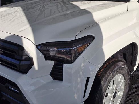 New 2025 Toyota Tacoma SR5 AWD/4WD image 11
