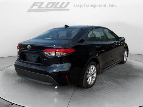 Used 2026 Toyota Corolla LE w/ LE Premium Package FWD image 7