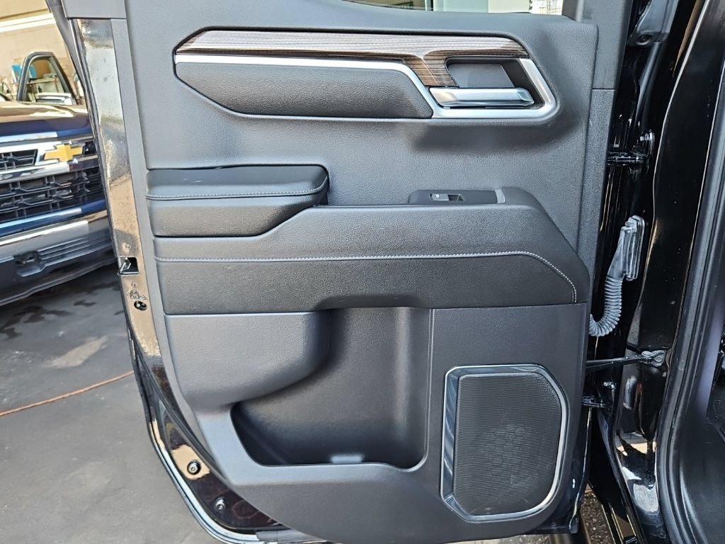 Used 2024 Chevrolet Silverado 1500 LT AWD/4WD image 26