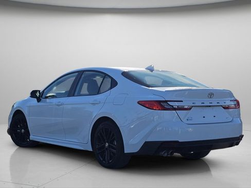 Used 2025 Toyota Camry SE AWD/4WD image 22