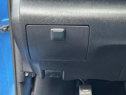 Used 2016 Toyota Camry SE FWD image 25