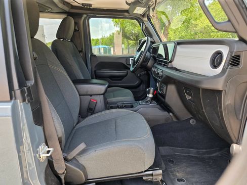 Used 2024 Jeep Wrangler Sport AWD/4WD image 25