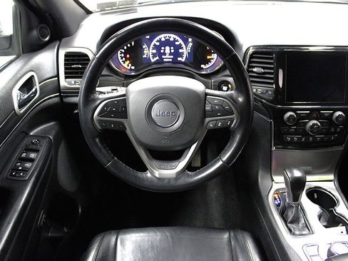 Used 2022 Jeep Grand Cherokee Limited w/ Trailer Tow Group IV image 13