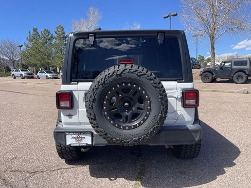 Used 2019 Jeep Wrangler Unlimited Sport S image 6