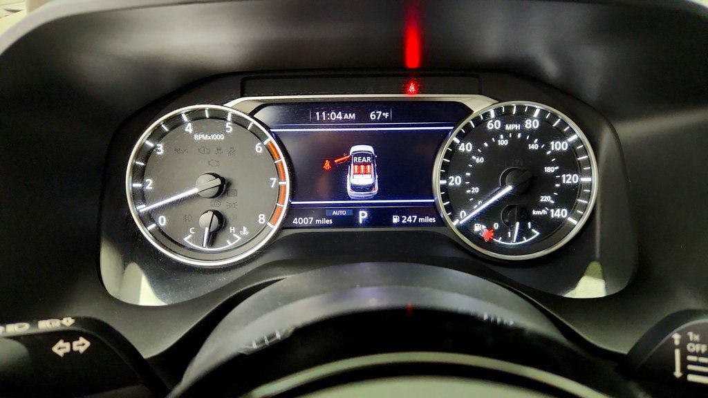Used 2023 Nissan Rogue SV AWD/4WD image 14