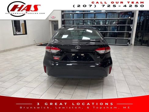 Used 2024 Toyota Corolla LE image 5