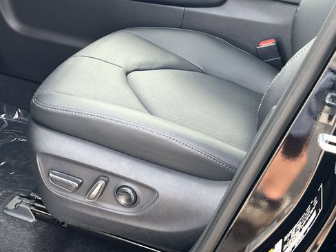 New 2026 Toyota Grand Highlander Platinum image 8