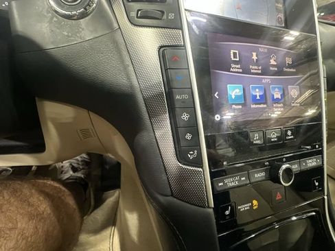 Used 2017 INFINITI Q50 3.0t Premium w/ 3.0T Premium Plus Package AWD/4WD image 21