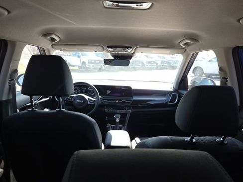 Used 2024 Kia Seltos S image 12