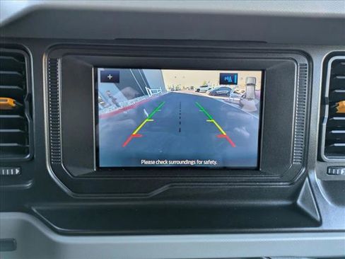 Used 2021 Ford Bronco Badlands image 15