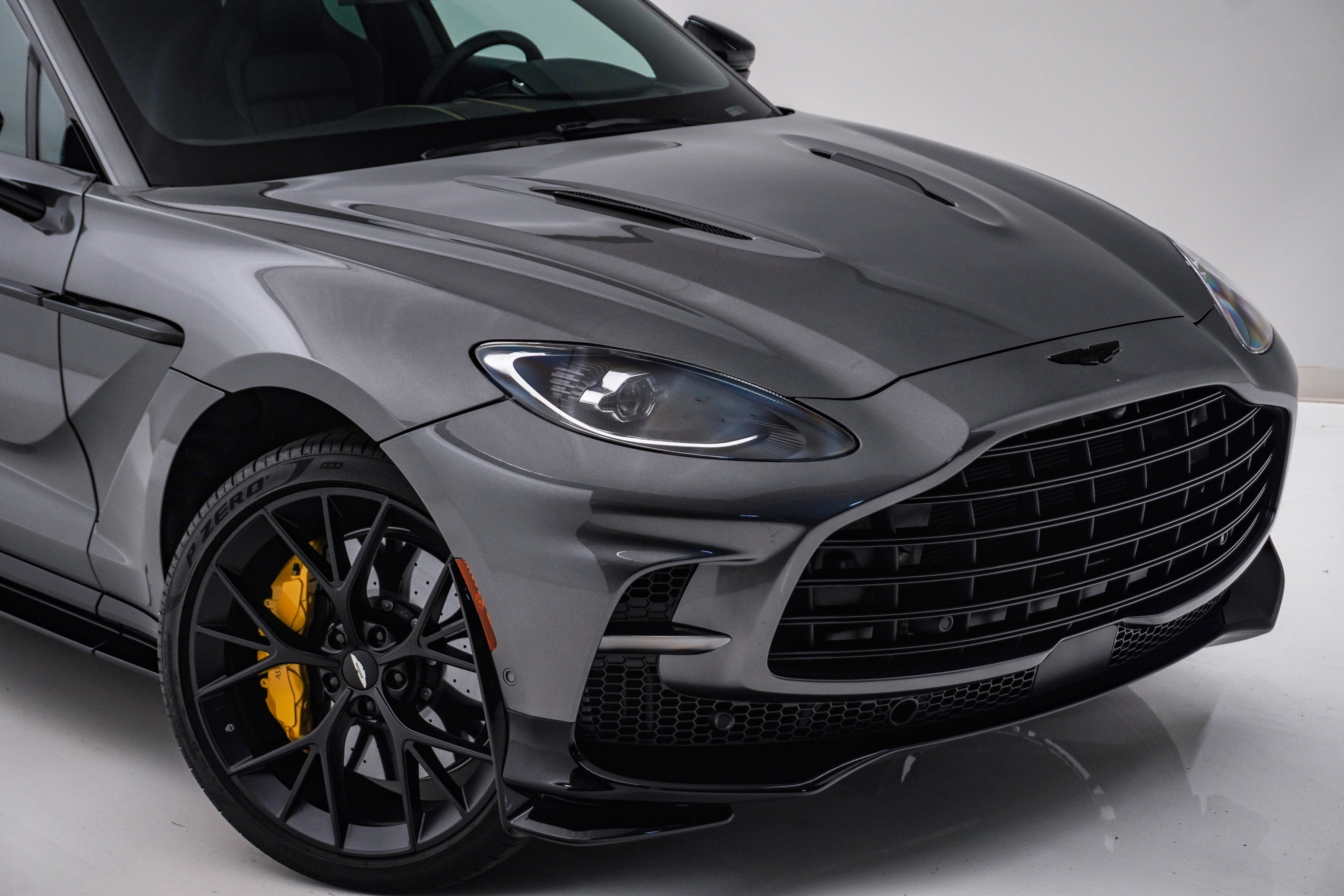 Used 2026 Aston Martin DBX 707 AWD/4WD image 4