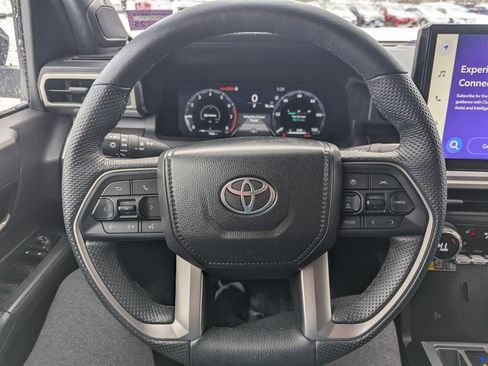 Used 2024 Toyota Tacoma TRD Off-Road image 25