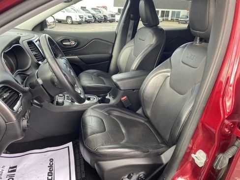 Used 2019 Jeep Cherokee Limited image 13