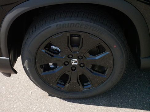 Used 2026 Honda Pilot Black Edition image 15