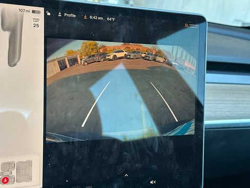 Used 2023 Tesla Model 3 Standard Range RWD image 17