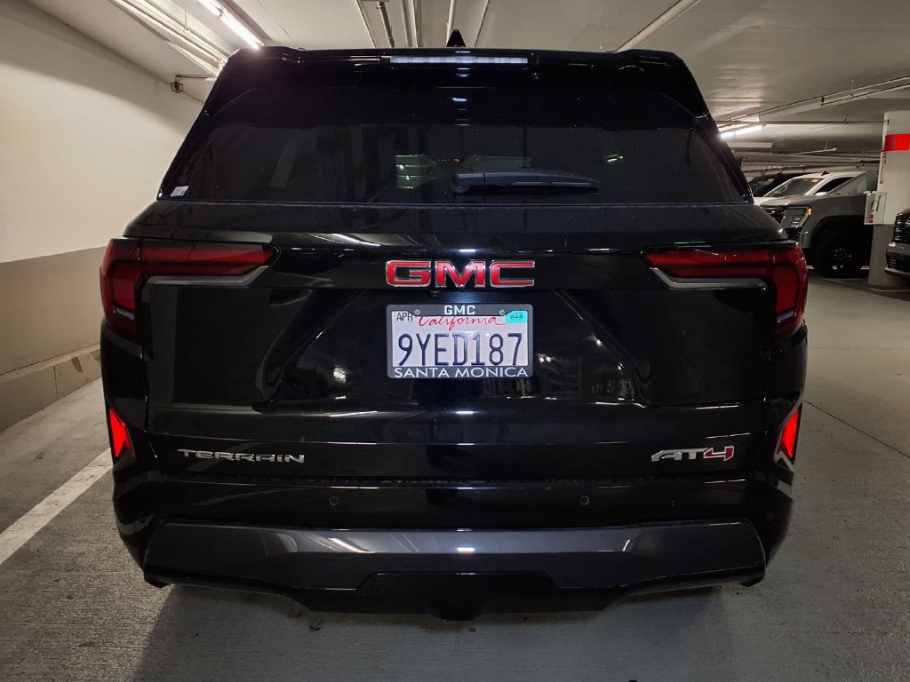 Used 2026 GMC Terrain AT4 w/ Convenience Package III AWD/4WD image 18