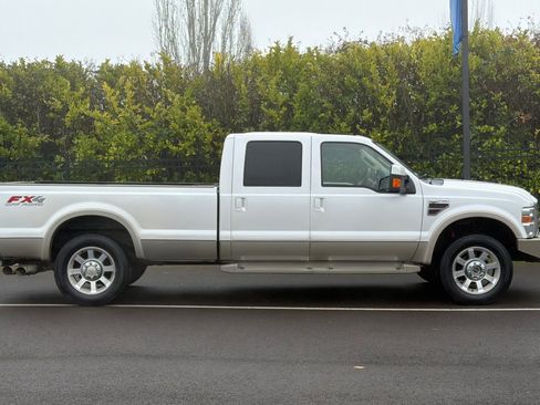 Used 2010 Ford F250 King Ranch image 3