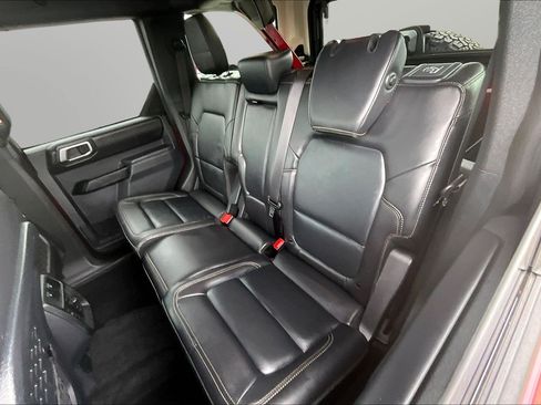 Used 2025 Ford Bronco Badlands AWD/4WD image 18