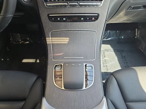 Used 2022 Mercedes-Benz GLC 300 4MATIC Coupe image 17