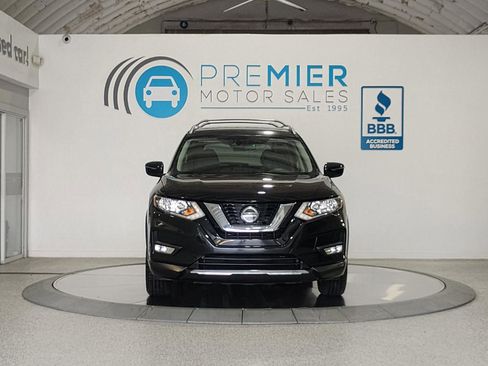 Used 2019 Nissan Rogue SV image 70