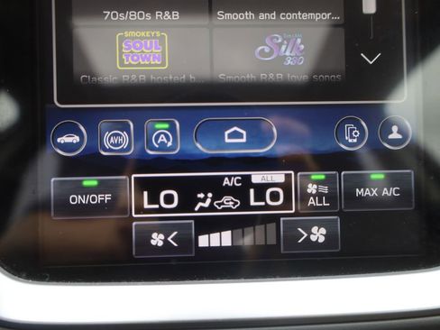 Used 2024 Subaru Crosstrek 2.0i Premium image 33