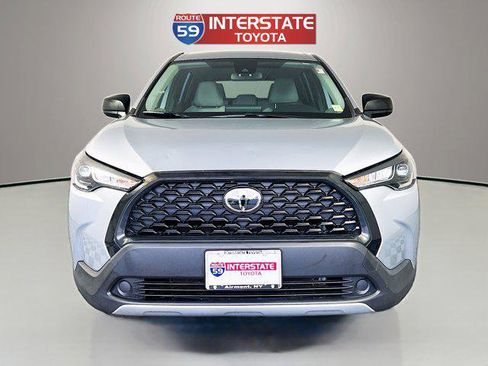 Certified 2022 Toyota Corolla Cross L image 2