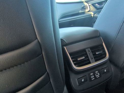 Certified 2025 Subaru Outback Limited w/ Popular Package #2 image 37