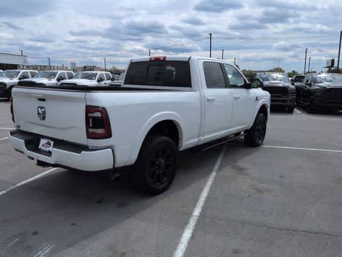 Used 2019 RAM 2500 Laramie w/ Night Edition AWD/4WD image 8