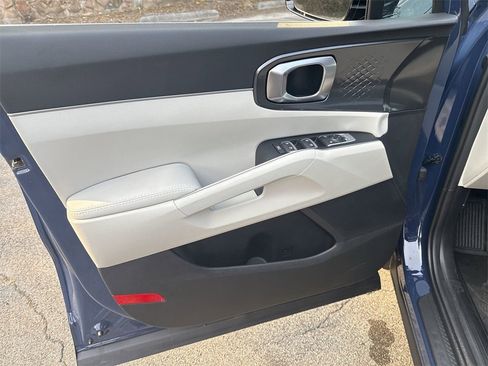 New 2025 Kia Sorento S image 23