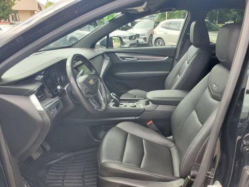 Used 2024 Cadillac XT5 Luxury AWD/4WD image 15