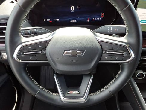 Used 2025 Chevrolet Traverse Z71 w/ Driver Confidence Package AWD/4WD image 14