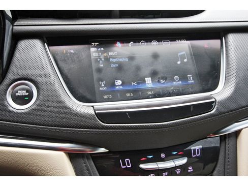 Used 2019 Cadillac XT5 FWD image 23