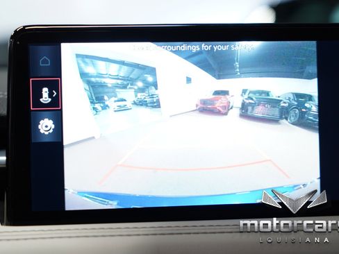 Used 2023 Genesis G70 2.0T w/ Sport Prestige Package image 39