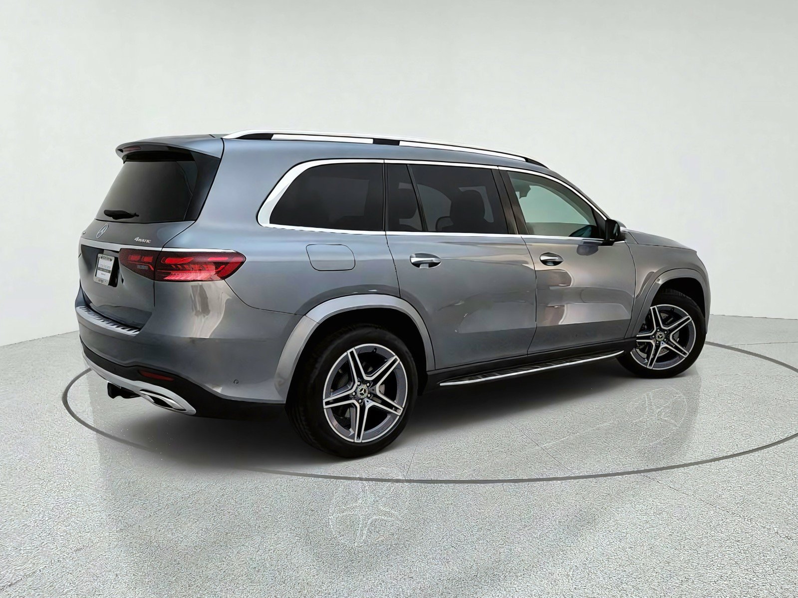 Used 2025 Mercedes-Benz GLS 450 4MATIC w/ AMG Line Exterior image 8