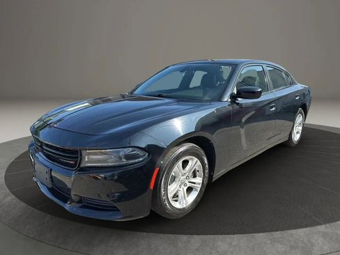 Used 2020 Dodge Charger SXT w/ Leather Interior Group image 1