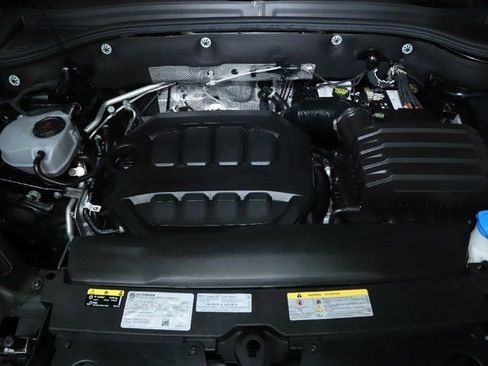 Used 2024 Volkswagen Atlas SEL Premium R-Line image 41