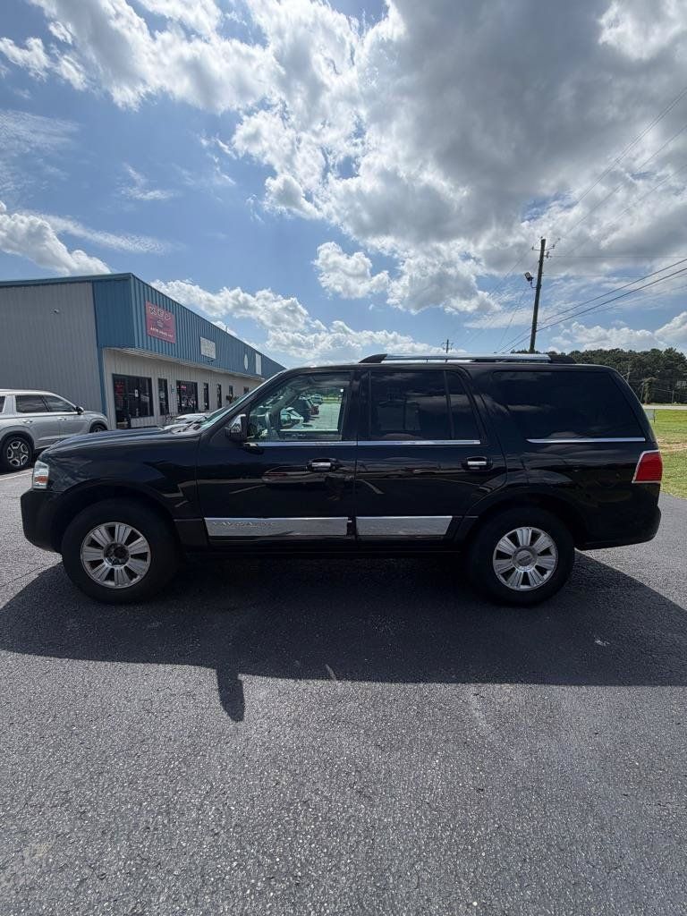 Used 2013 Lincoln Navigator 2WD w/ HD Trailer Tow Pkg image 6