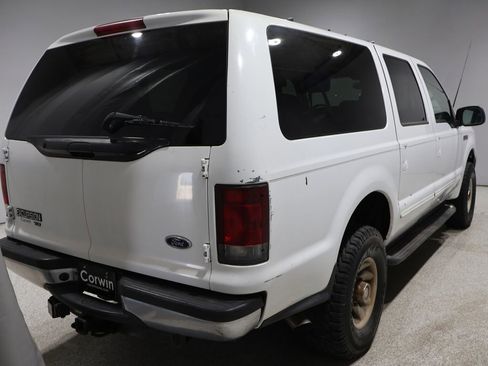 Used 2000 Ford Excursion XLT image 2